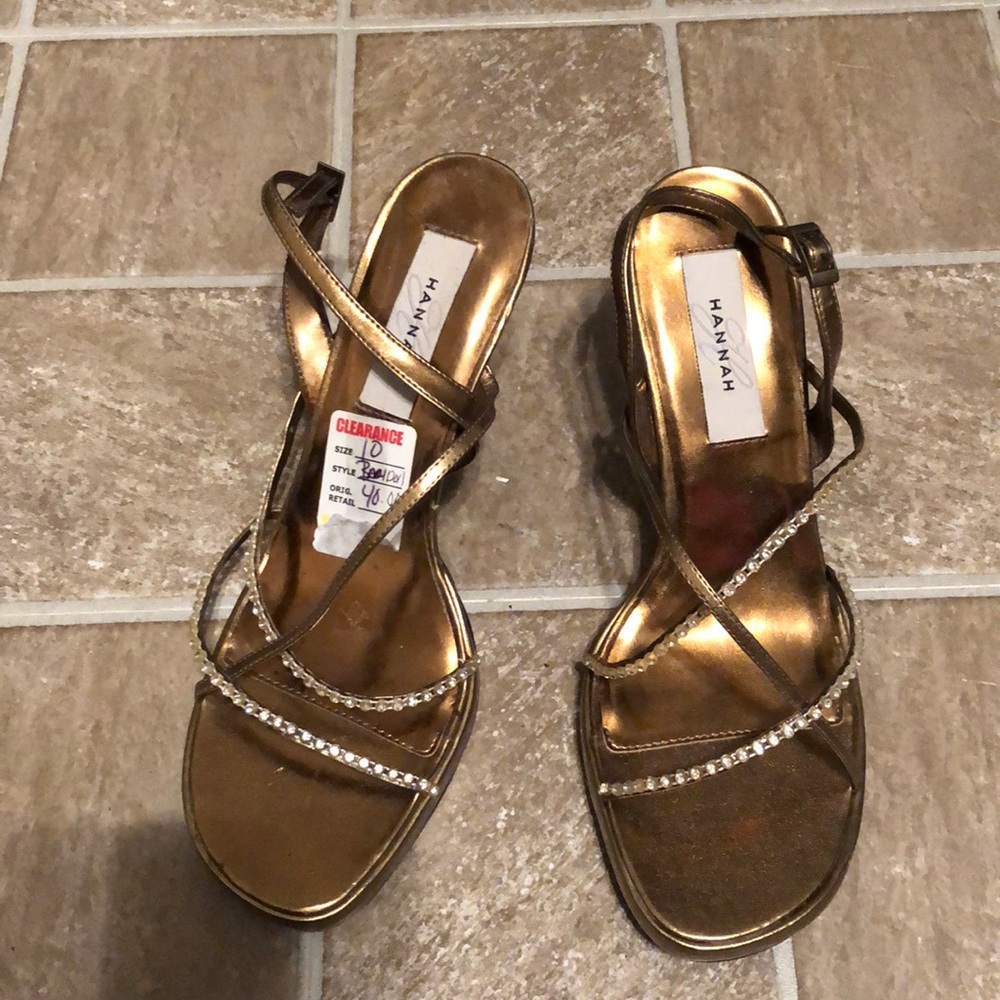 Hannah crisscrossed slingback